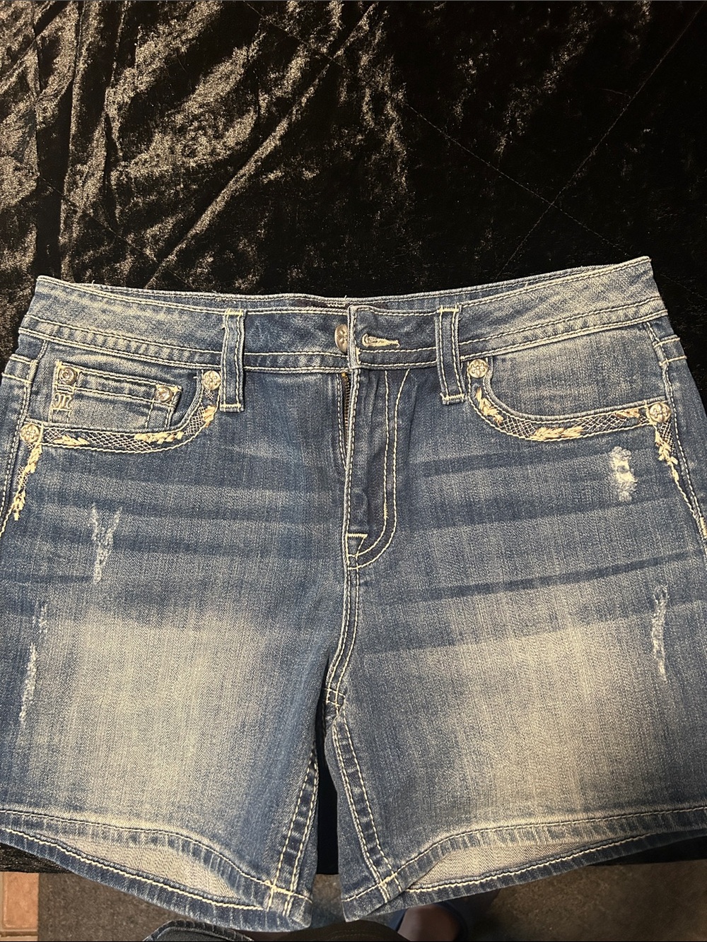Miss me Denim Embroidered Back-Pocket Shorts - Blue